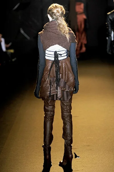 Look 36